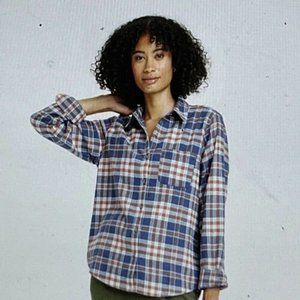 Universal Thread Women's Long Sleeve Flannel Button-Down Shirt